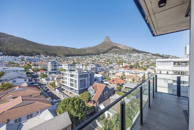2 Bedroom Property for Sale in Sea Point Western Cape